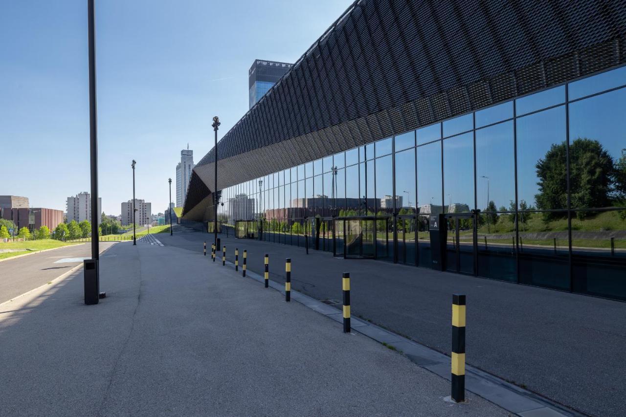Stylish Korfantego Apartment Next To Spodek By Noclegi Renters Katowice Buitenkant foto
