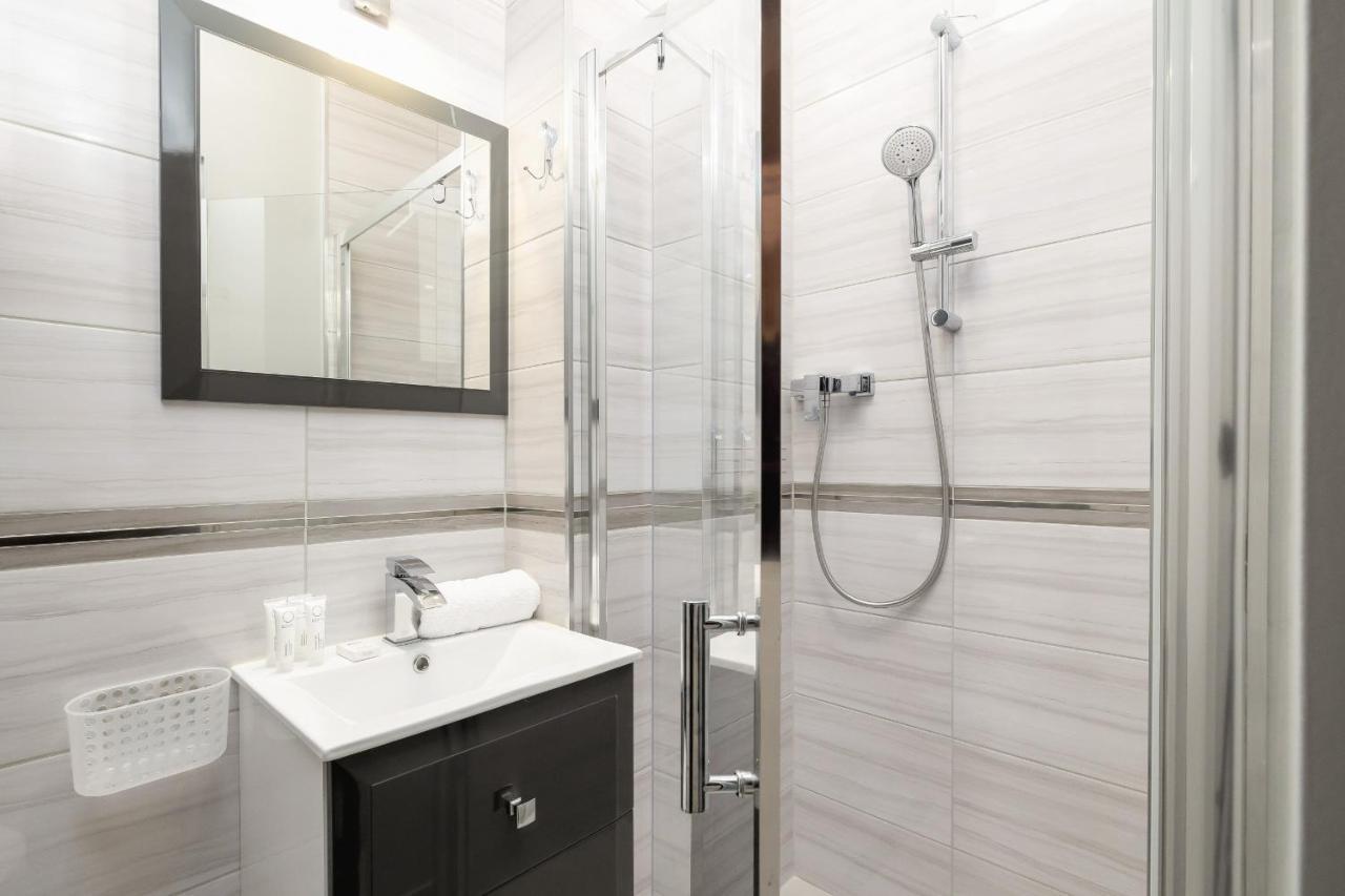 Stylish Korfantego Apartment Next To Spodek By Noclegi Renters Katowice Buitenkant foto